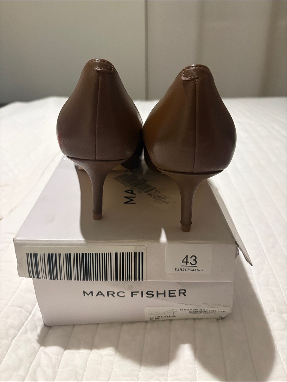 NWT Marc Fisher Brown Leather Alola Classic Pointed-Toe Pump Sz 9 - 3 inch heel - Picture 3 of 5